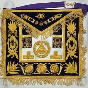 craft provincial undress apron and collar (copy)